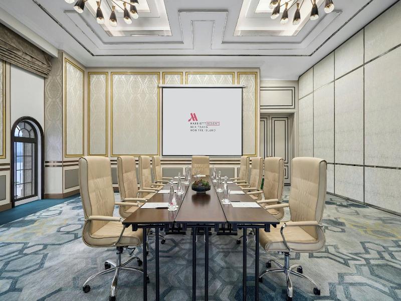 Nha Trang Marriott Resort & Spa, Hon Tre Island image
