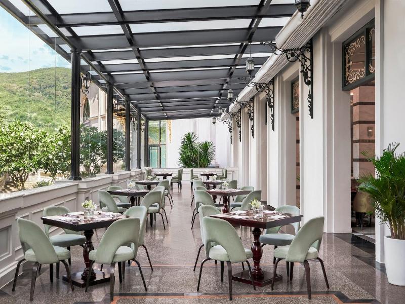 Nha Trang Marriott Resort & Spa, Hon Tre Island image