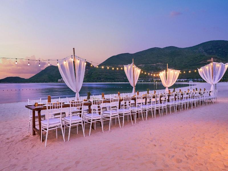 Nha Trang Marriott Resort & Spa, Hon Tre Island image