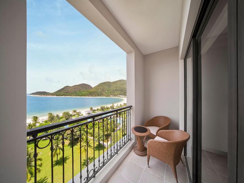 Nha Trang Marriott Resort & Spa, Hon Tre Island image