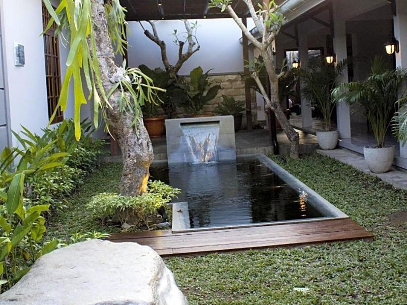 Grand Marto Hotel image