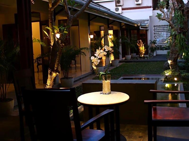 Grand Marto Hotel image