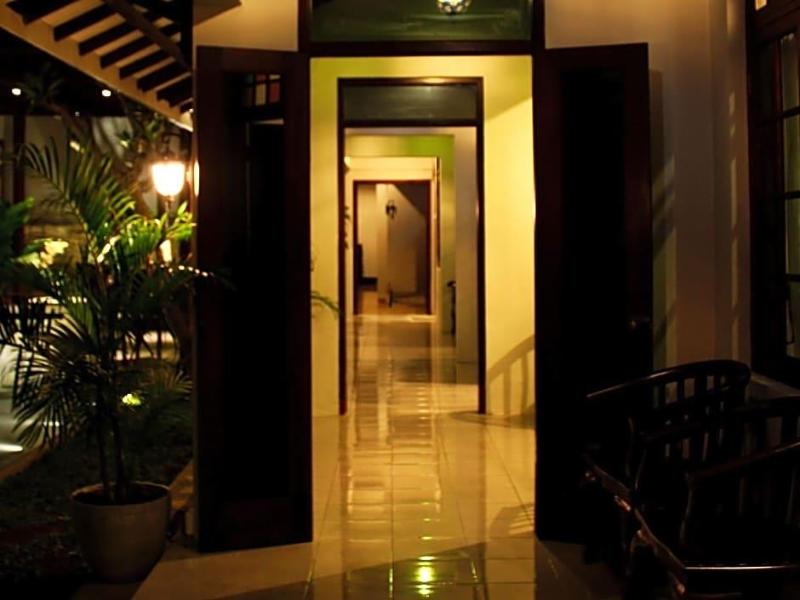 Grand Marto Hotel image