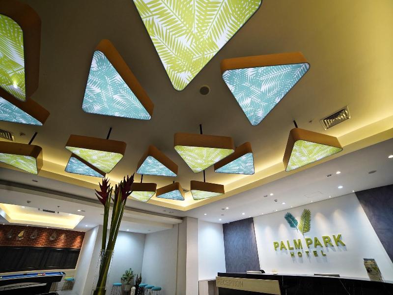 PALM PARK Hotel Surabaya image
