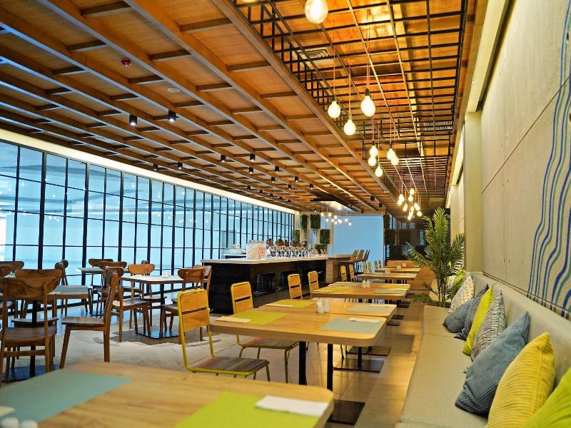 PALM PARK Hotel Surabaya image