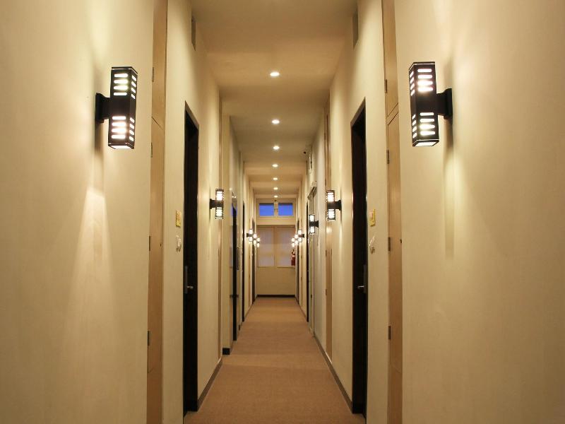 Luxpoint Hotel Surabaya image