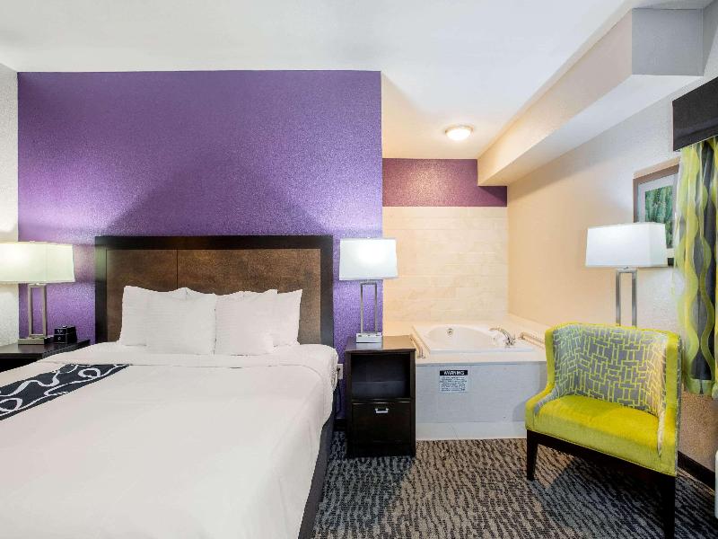 La Quinta Inn by Wyndham Livermore image
