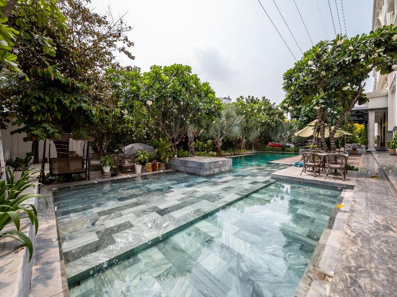 SONATA RESIDENCE image