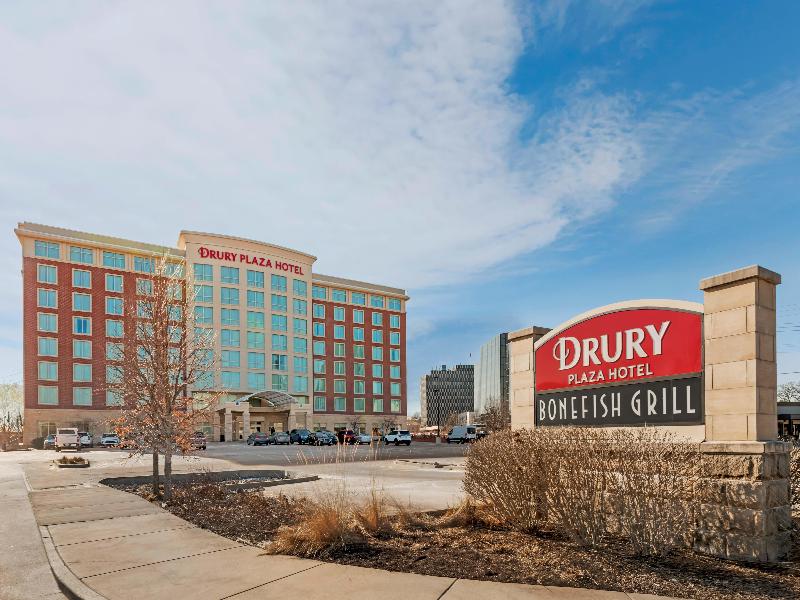 Drury Inn Suites St Louis Brentwood image