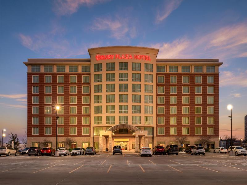 Drury Inn Suites St Louis Brentwood image