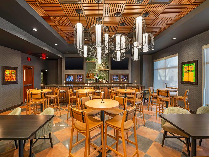 Drury Inn Suites St Louis Brentwood image