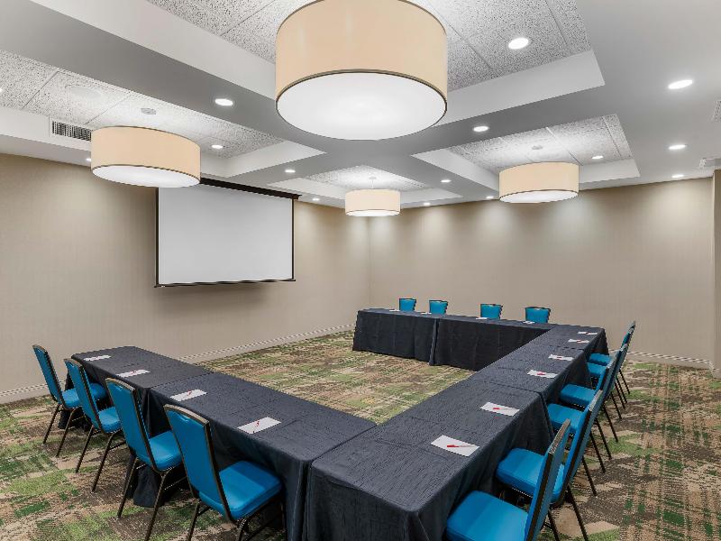Drury Inn Suites St Louis Brentwood image