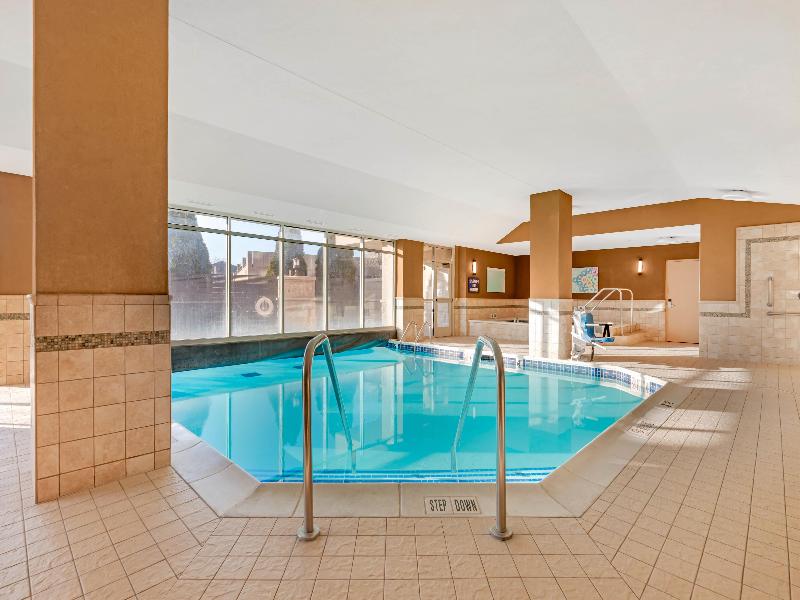 Drury Inn Suites St Louis Brentwood image