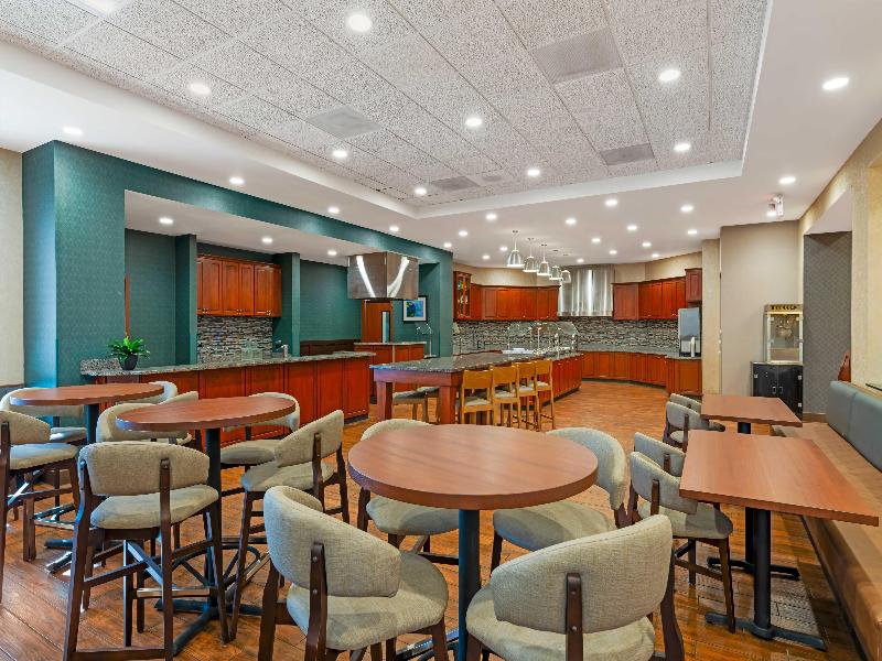 Drury Inn Suites St Louis Brentwood image