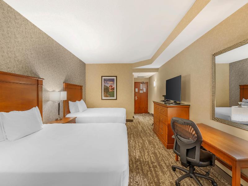 Drury Inn Suites St Louis Brentwood image