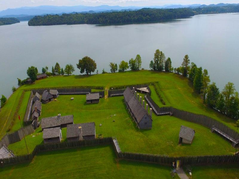 Inn of Loudon image