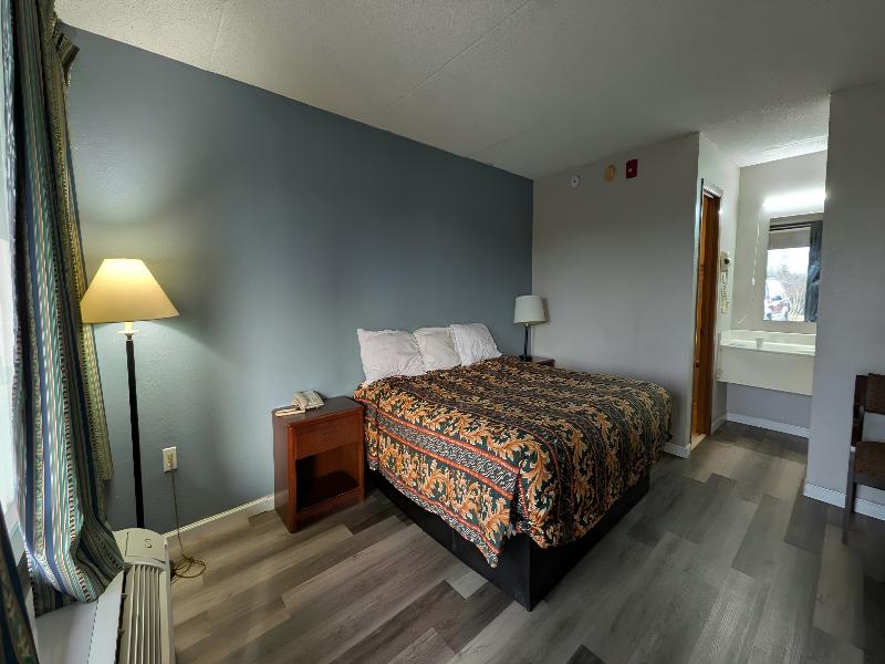 Inn of Loudon image