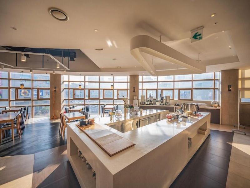 Staz Hotel Ulsan image