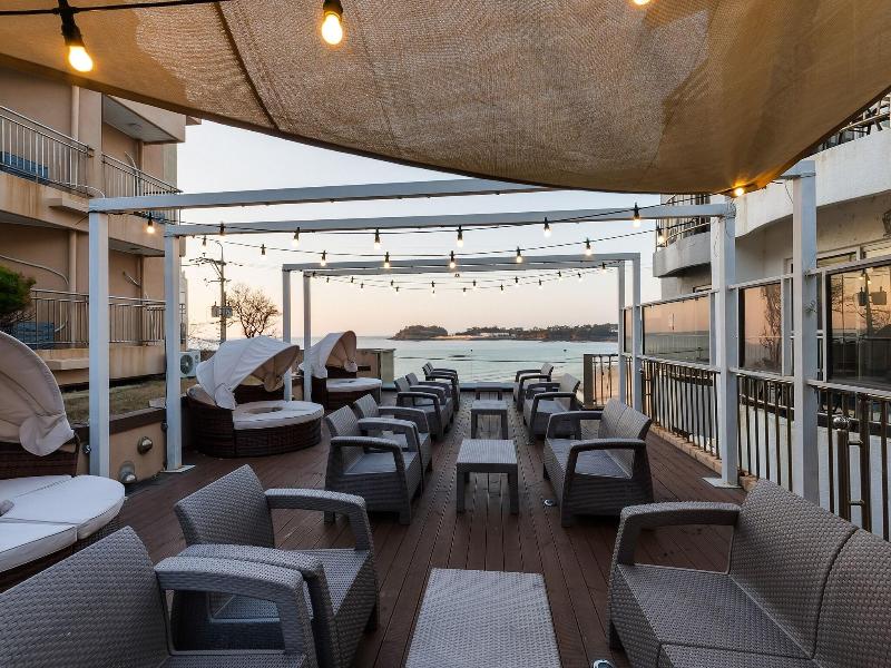 BENIKEA STARHILLS HOTEL