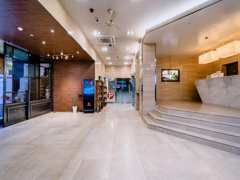 BENIKEA STARHILLS HOTEL
