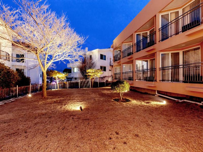 BENIKEA STARHILLS HOTEL