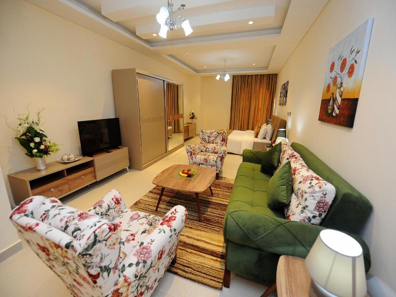Al Mansour Park Inn Hotel Apartment image