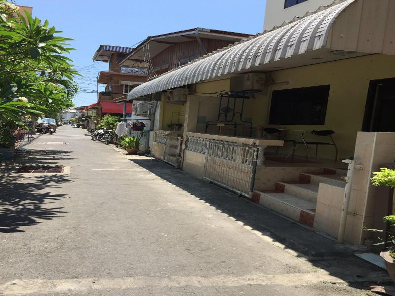 Baan Taweesuk Guest House image