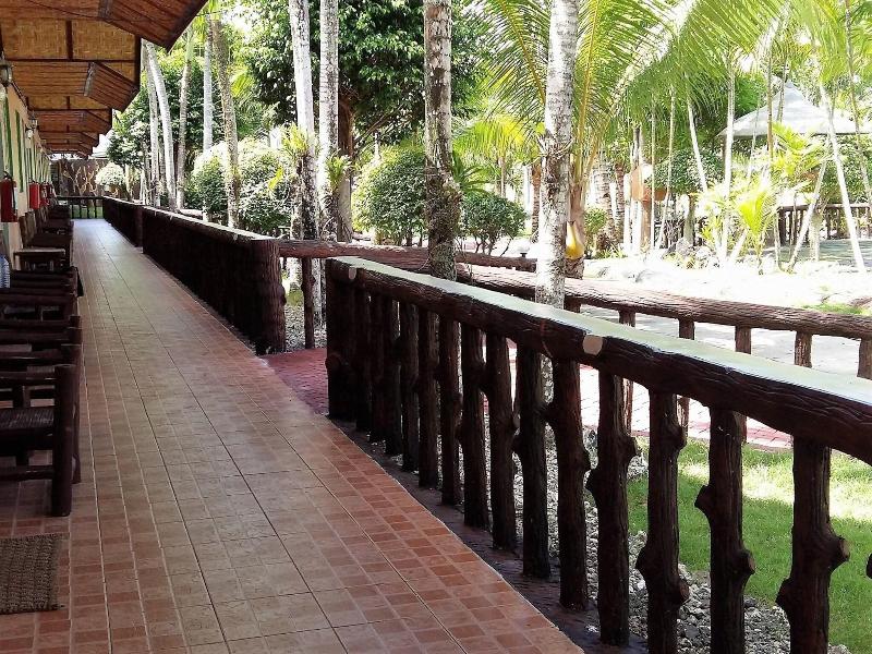 Coco Grove Nature Resort and Spa