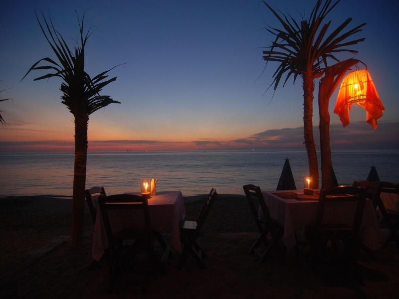 Lanta Seafront Resort