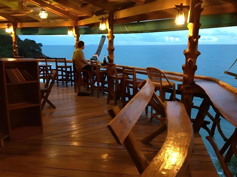 Diamond Cliff Beach Resort image