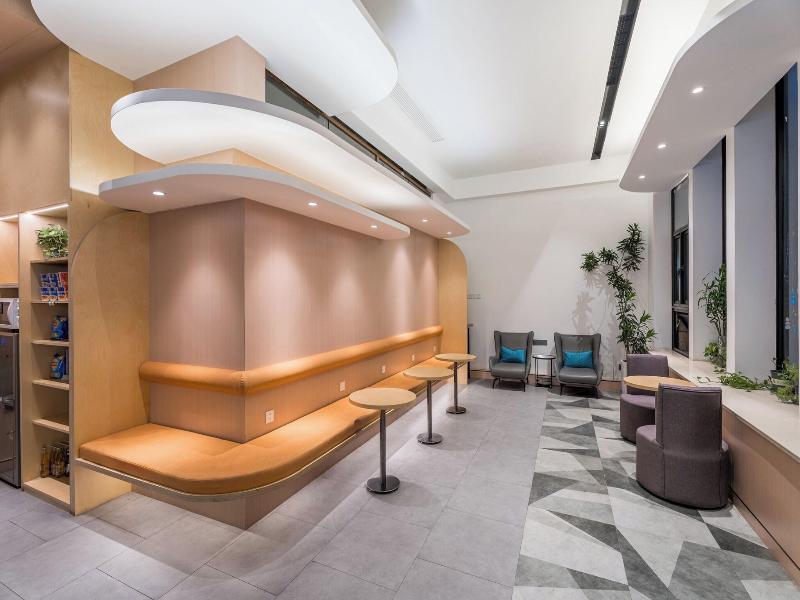 Meego Youth Hotel image
