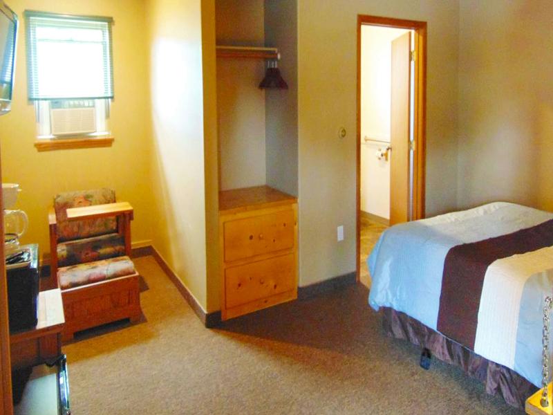 Dodge Peak Lodge image