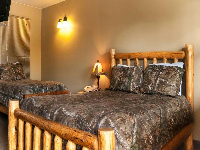 Dodge Peak Lodge image