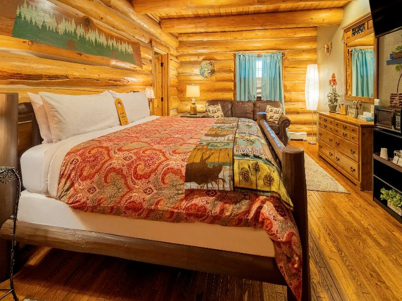 Dodge Peak Lodge image