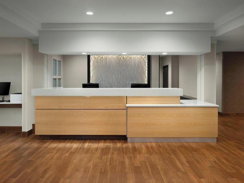 Fairfield Inn Suites Portland South Lake Oswego image