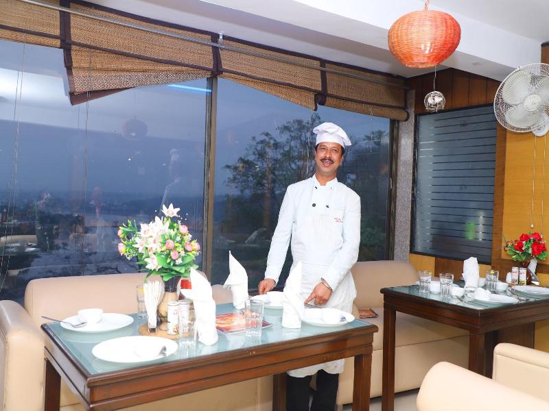 Hotel Ganesha Inn image