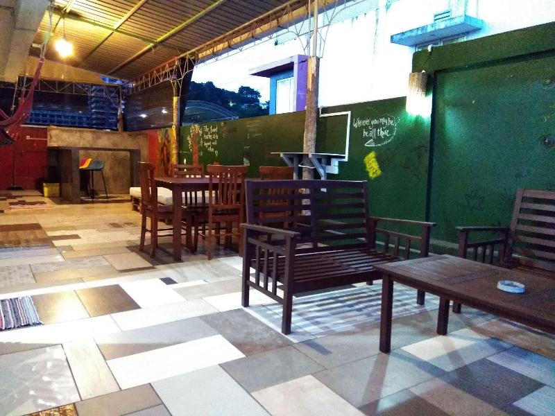 Oceanus Backpackers Hostel