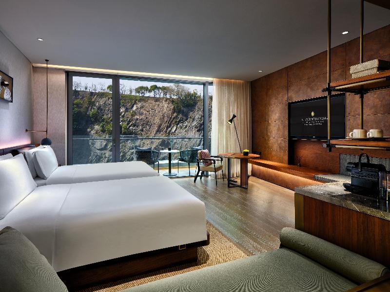 InterContinental Shanghai Wonderland image