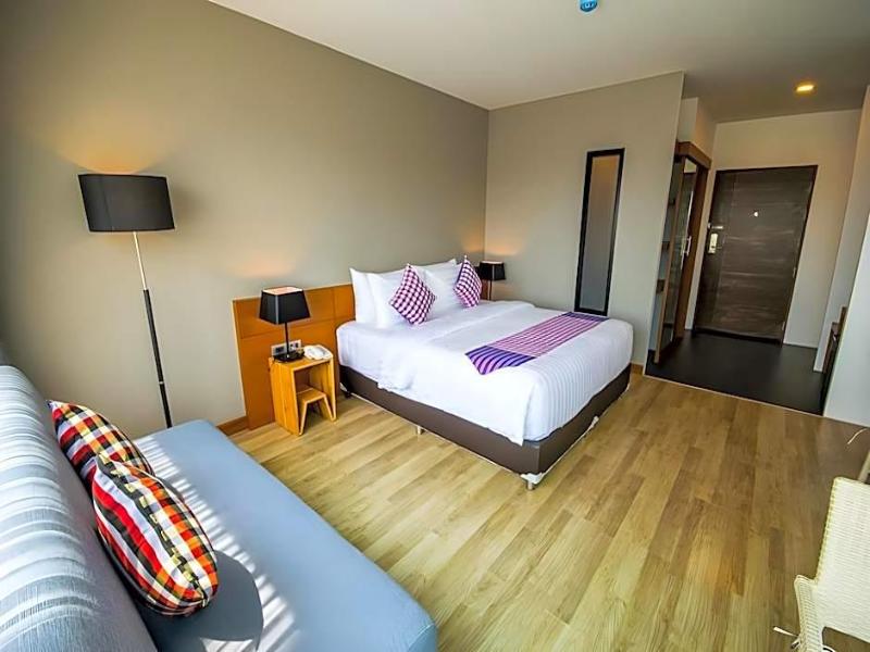 Comet Hotel Surat Thani image