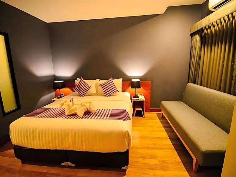 Comet Hotel Surat Thani image