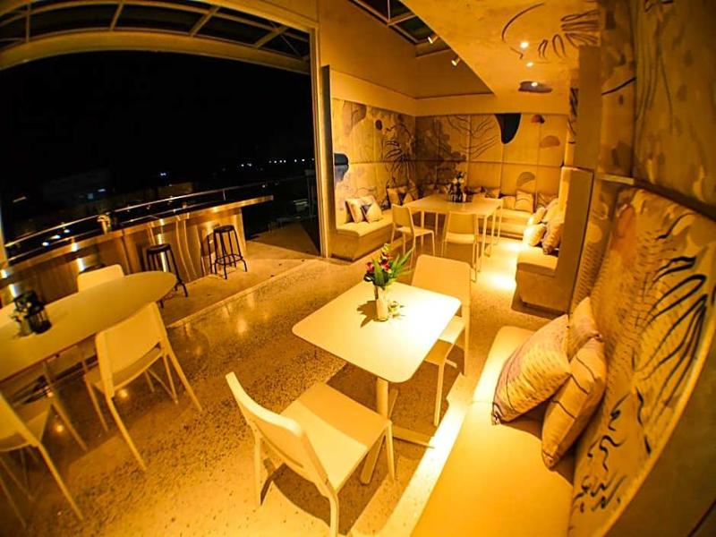 Comet Hotel Surat Thani