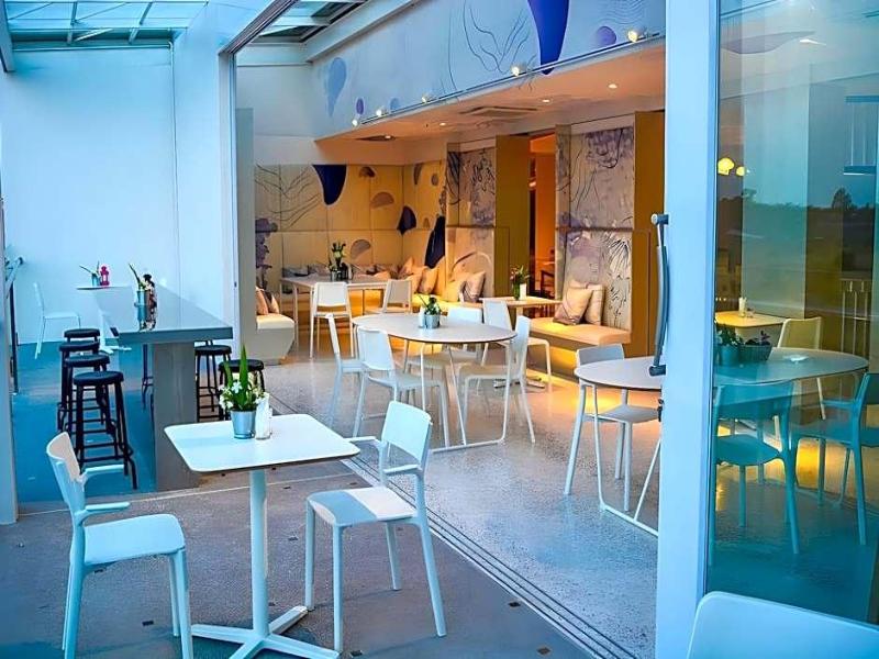 Comet Hotel Surat Thani image