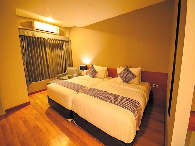 Comet Hotel Surat Thani image