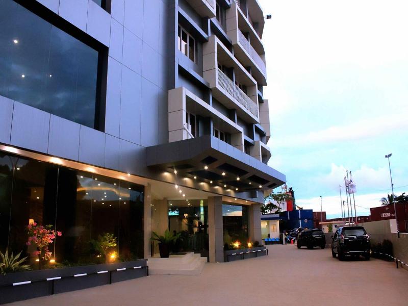 Marina Mamberamo Hotel