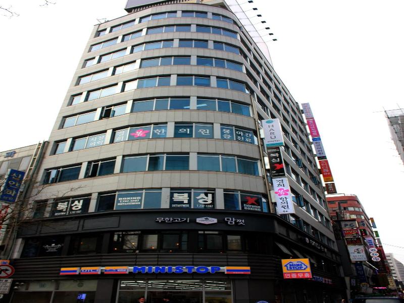 Hostel HARU image