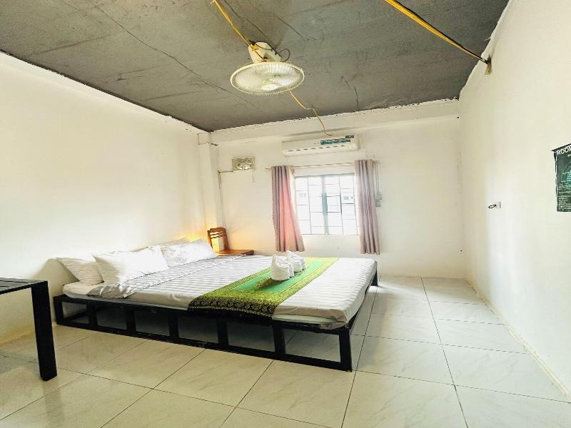 Vang Vieng Rock Backpacker Hostel image