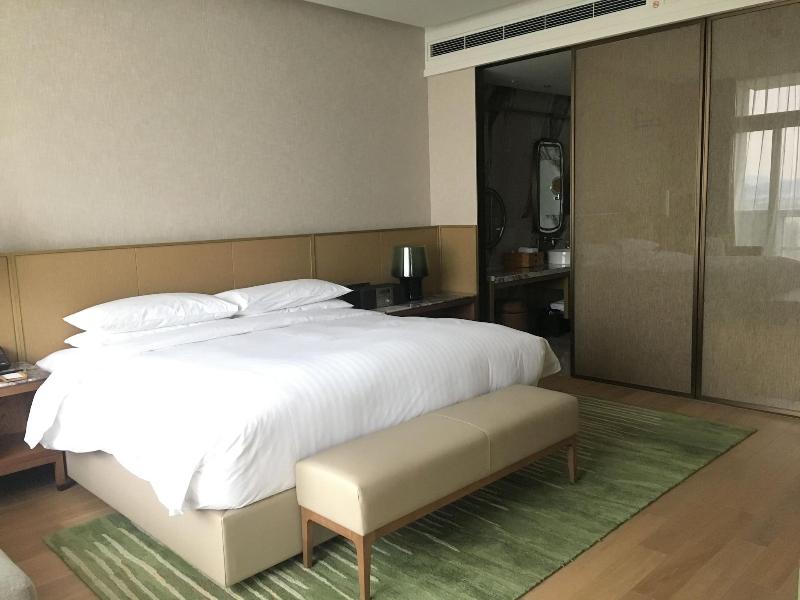 Wuxi Marriott Hotel Lihu Lake image