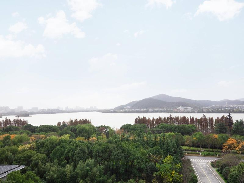 Wuxi Marriott Hotel Lihu Lake image