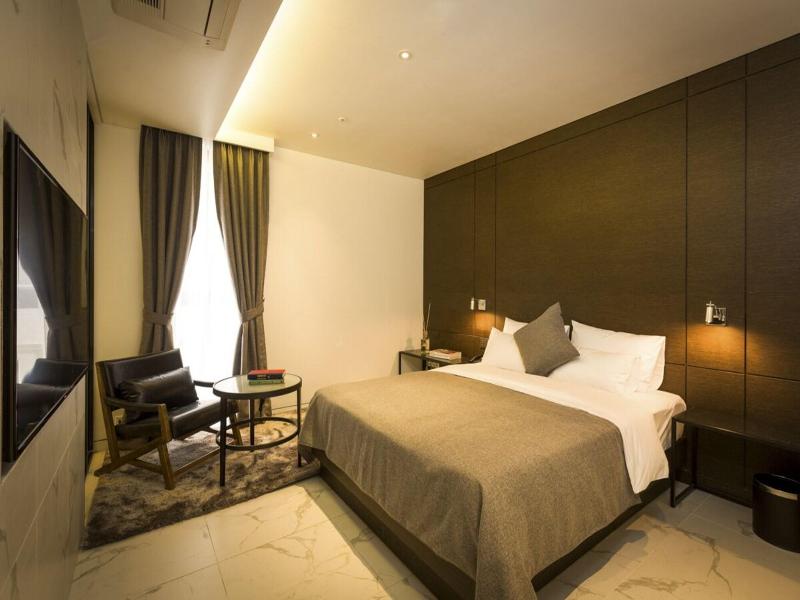 Trang blue hotel image