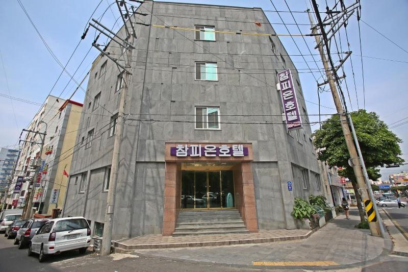 Champion Hotel image
